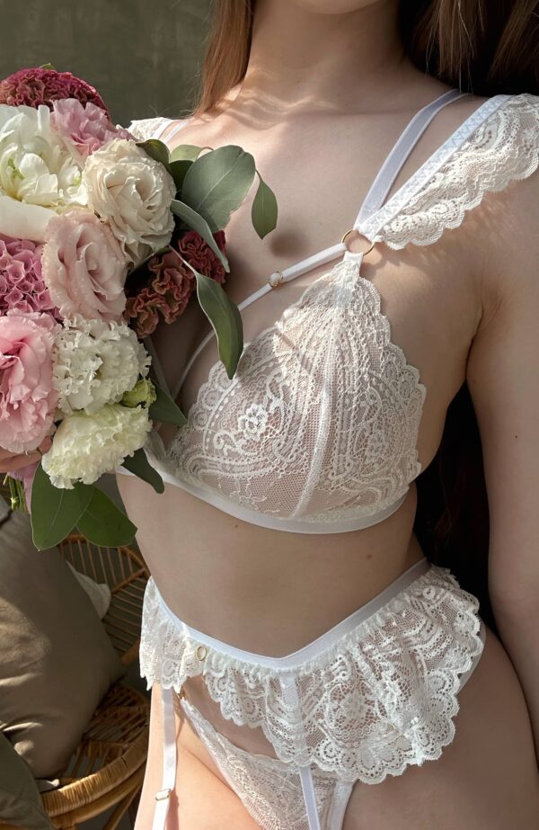 Biała ślubna braletka ze skrzydełkami Kasandria White