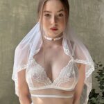 Biały choker z kółkiem Florina White